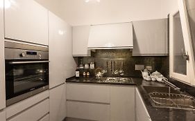 Gregoriana Luxury Rental In Rome